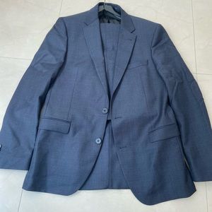 Cacharel suit